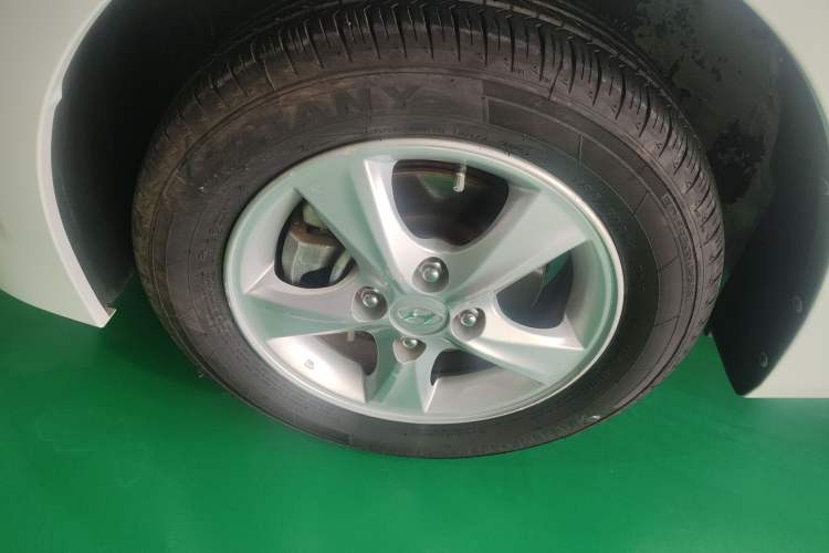 Used Hyundai Verna Ray 2014 1.4L Manual GLX
