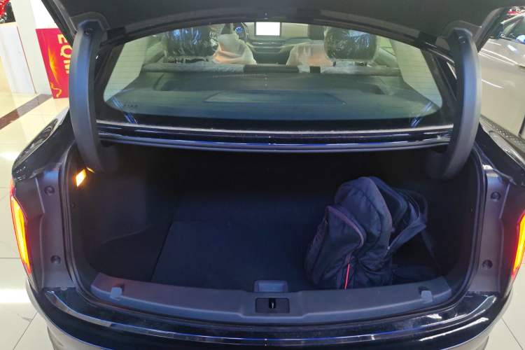 Used Hongqi E-QM5 2025 500km Range Commuter Version
