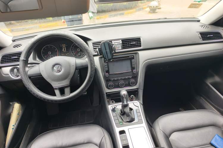 Used Volkswagen Passat 2014 1.8TSI DSG 30th Anniversary Edition