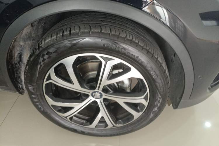 Used BYD Tang New Energy 2025 DM-i 115KM Flagship Model Right Rear Wheel Hub