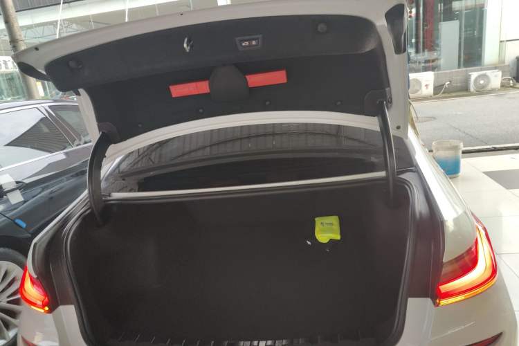 Used BMW 3 Series 2022 Updated 325Li M Sport Package Trunk