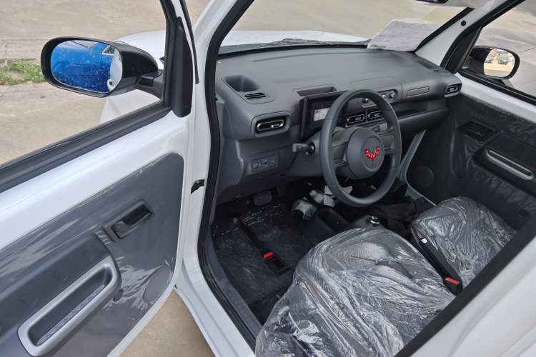 Used Wuling Zhiguang New Energy 2025 Comfort Model