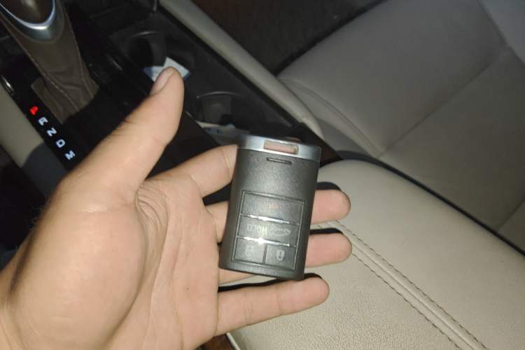 Used Cadillac XTS 2014 28T Comfort Version
