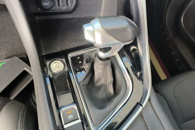 Used Dongfeng Aeolus AX7 2019 1.6T Automatic AI Pioneer Model China V Standard
