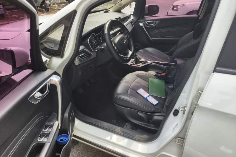 Used Geely Auto Vision X3 2019 Upgraded Model 1.5L Manual Luxury Version
