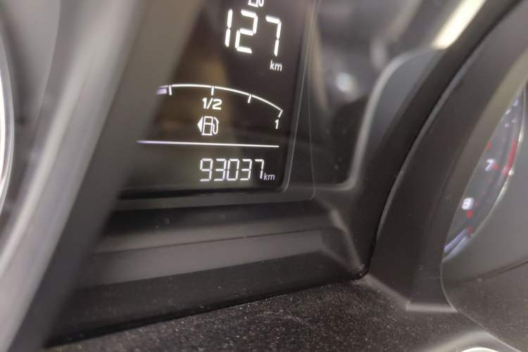 Used MG 6 2017 20T Manual Luxury Smart Connect Version China V Standard