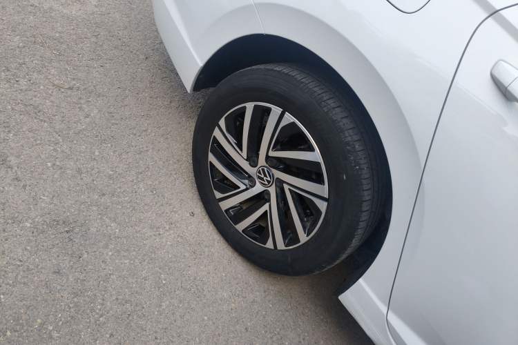 Used Volkswagen Lavida 2022 280TSI DSG Comfort Edition Right Rear Wheel Hub