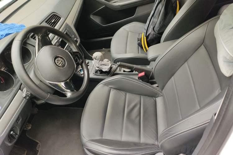 Used Volkswagen Lavida 2015 1.6L Manual Comfort Edition