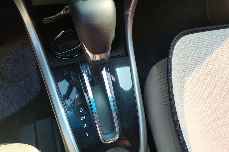 Used Honda Crider 2015 1.8L automatic luxury edition