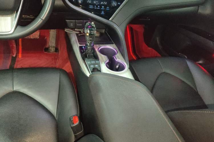 Used Toyota Camry 2019 Revised Version Dual-Engine 2.5 HG Luxury Edition