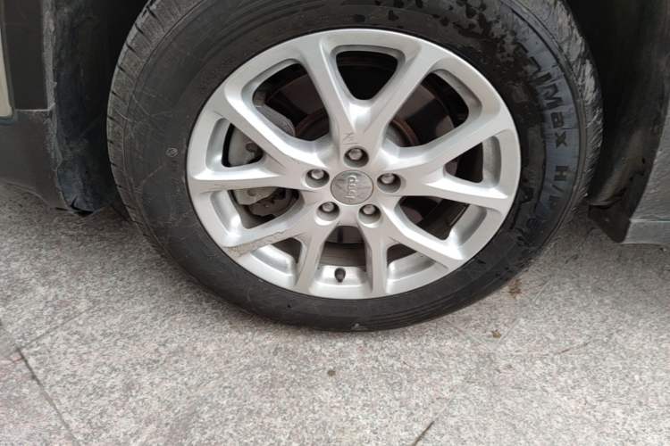 Used Jeep Cherokee 2017 2.4L Leading Edition
