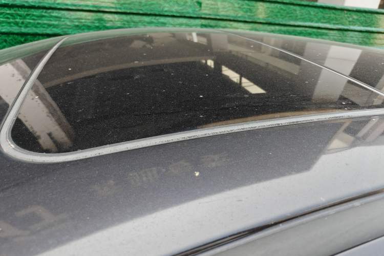 Used Honda Vezel 2020 1.5L CVT Elite Edition Roof