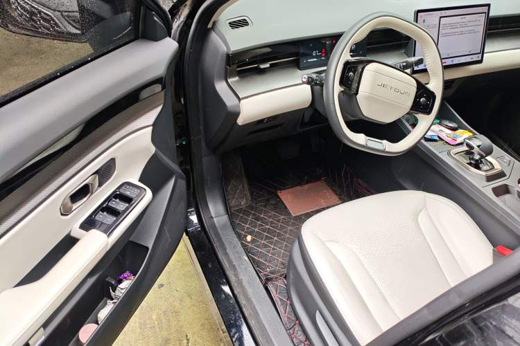 Used JETOUR Dashing 2023 1.5T DCT Starlight Shine Pro Edition