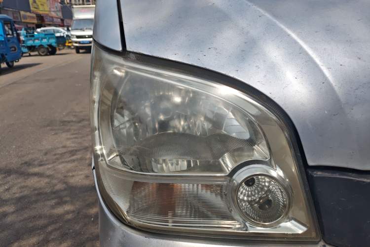 Used Wuling Zhiguang 2010 1.0L New Version Liye Style with Shorter Body
