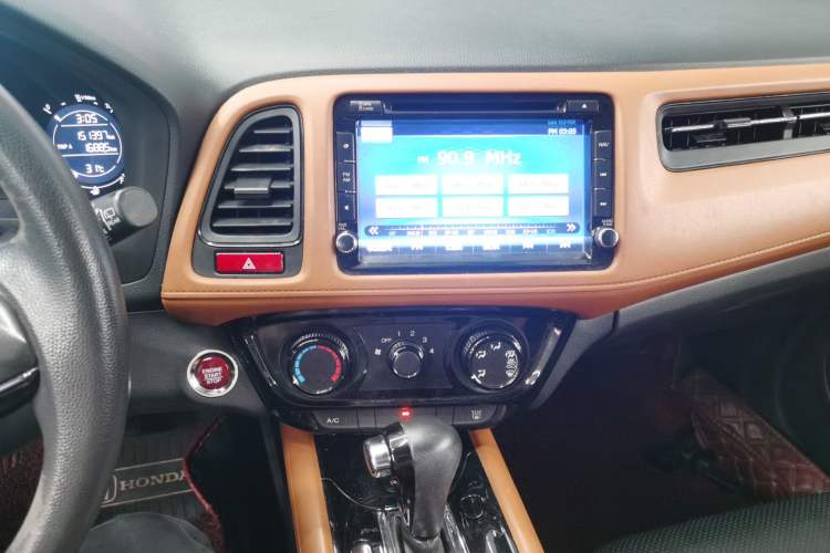 Used Honda Vezel 2016 1.8L CVT Front-Wheel Drive Pioneer Edition