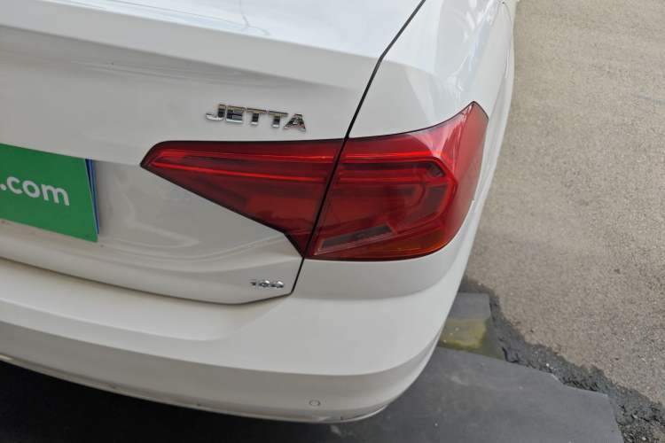 Used Volkswagen Jetta 2017 1.5L Automatic Comfort Model Right Rear Taillight