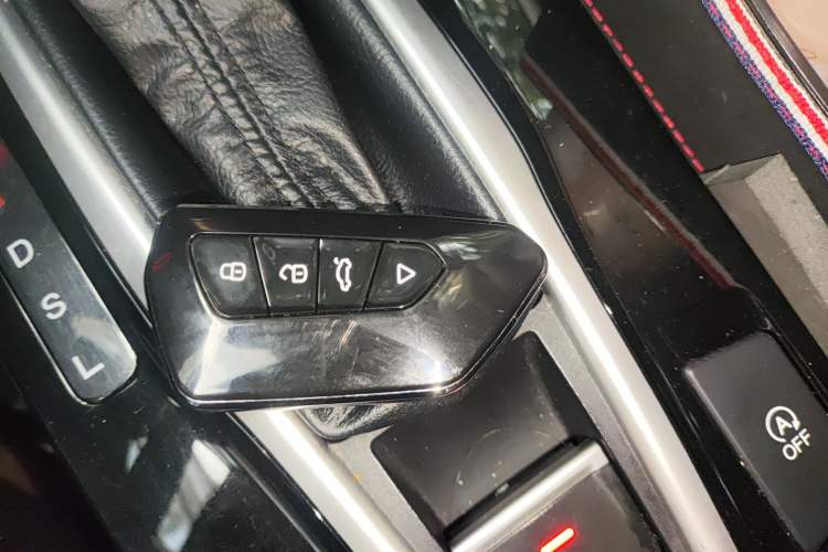 Used Honda Crider 2019 180 Turbo CVT Luxury Edition China VI Emission Standard Vehicle Key