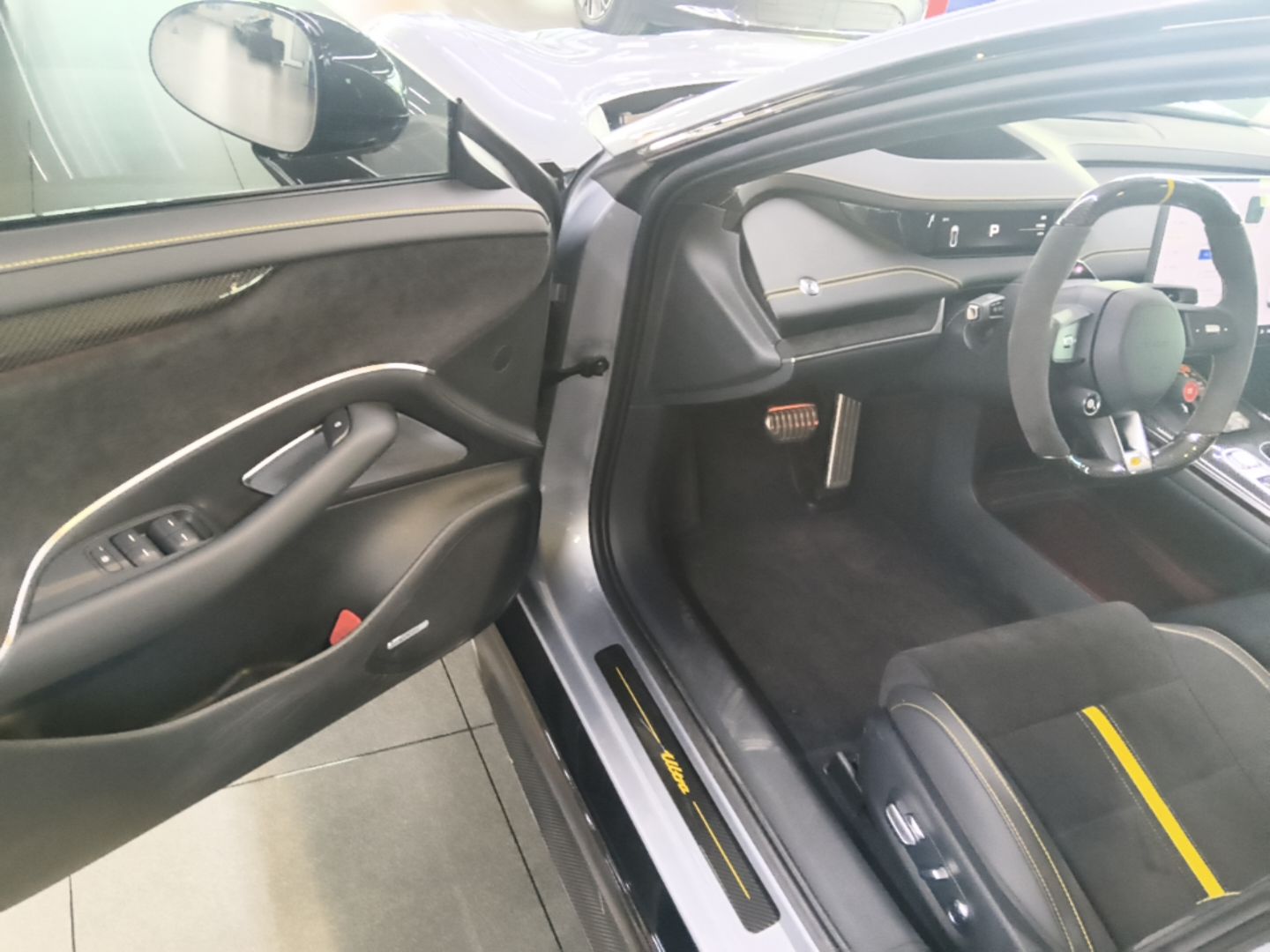 Xiaomi Auto SU7 Ultra 2025 Ultra Model — снимка 18