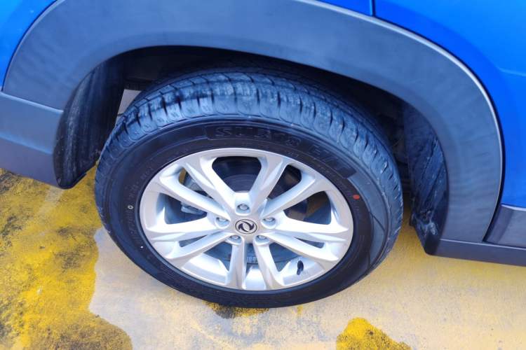 Used Dongfeng Fengon S560 2019 1.8L Manual Urban Model
