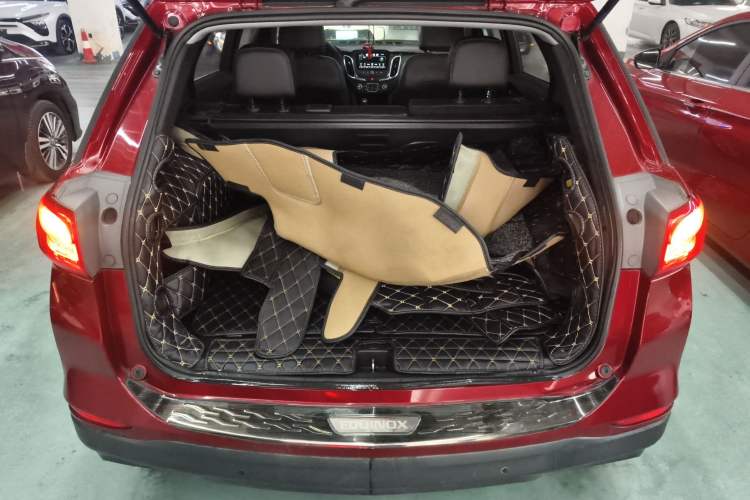 Used Chevrolet Equinox 2017 535T Automatic YuJie Edition Trunk