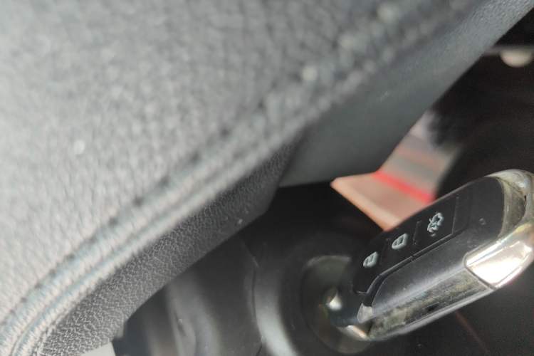 Used Ford Escort 2015 1.5L Automatic Fashion Model Vehicle Key