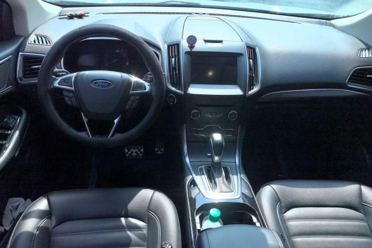 Used Ford Edge 2018 EcoBoost 245 Two-Wheel-Drive Titanium 7-Seater China VI Standard