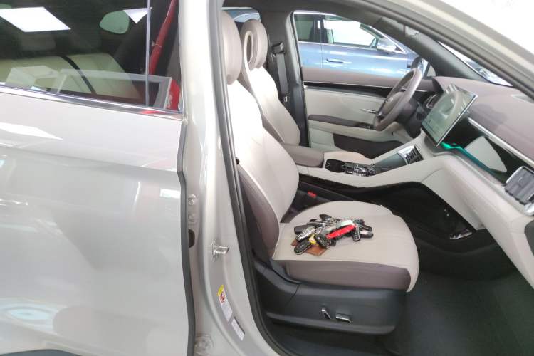 Used BYD Song PLUS New Energy 2025 EV 520km Premium Version