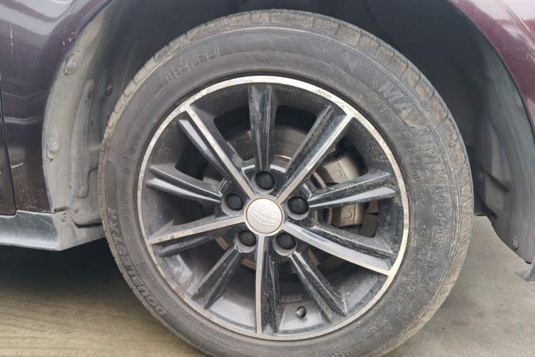 Used Geely Auto Emgrand 2016 Hatchback RS 1.5L Manual - Upward Edition Right Front Wheel Hub