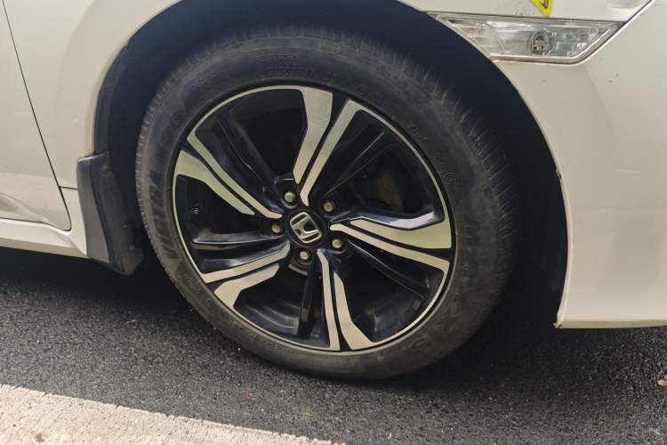 Used Honda Civic 2016 220TURBO CVT Prestige Edition
