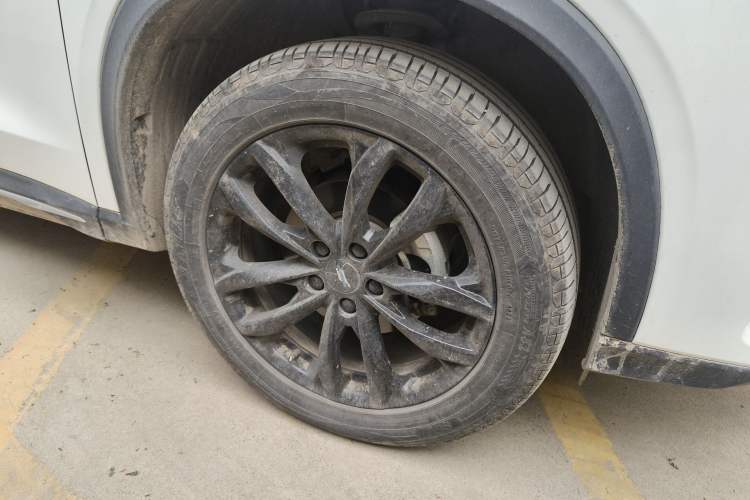 Used CHANGAN OSHAN X5 PLUS 2023 1.5T DCT Pioneer Edition Right Front Wheel Hub