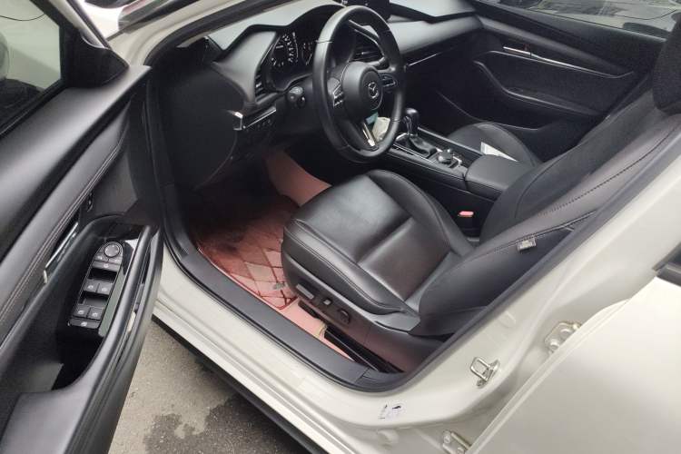 Used Mazda Mazda 3 Axela 2021 2.0L Automatic Zhi Rui Edition
