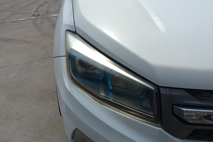 Used CHANGAN CS75 2014 2.0L Manual Luxury Version China IV Standard
