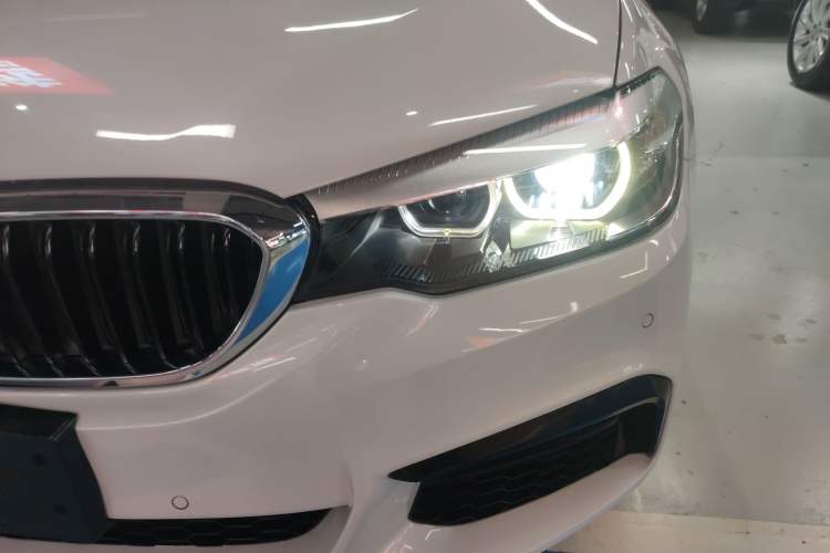Used BMW 5 Series 2019 530Li Leading Model M Sport Package Left Front Headlight