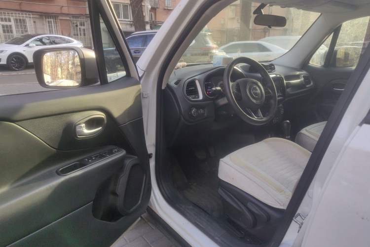 Used Jeep Renegade 2019 220T Automatic Elite Edition
