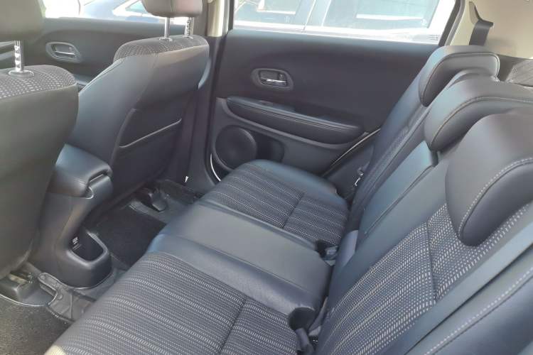 Used Honda Vezel 2015 1.8L CVT 2WD Elite Model