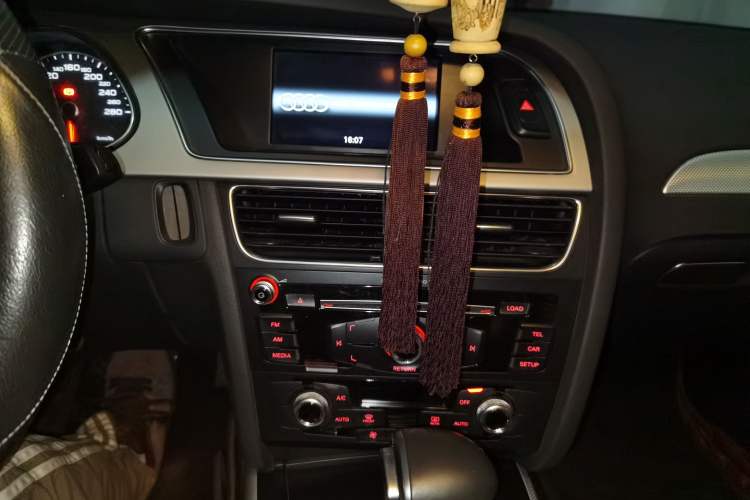 Used Audi A4L 2016 35 TFSI Collector's Edition Automatic Standard Model
