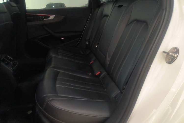 Used Audi A4L 2023 40 TFSI Luxury Dynamic Model