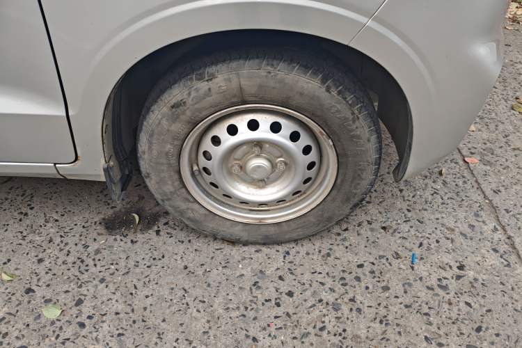 Used Wuling Hongguang V 2019 1.5L Jingqu Version China VI LAR
