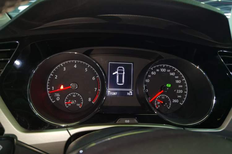 Used Volkswagen Touran 2016 Volkswagen Touran L 280TSI DSG Comfort Edition
