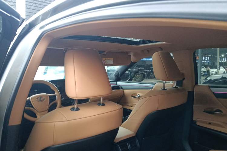 Used Lexus ES 2025 200 Premium Edition