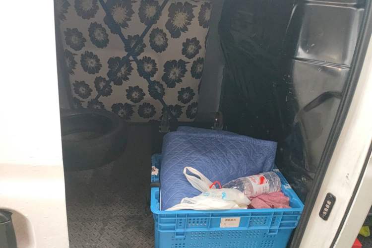 Used SAIC MAXUS EV30 2023 Pure-Electric Smart Logistics Expert with Long Wheelbase—Equipped with CATL Power Battery
