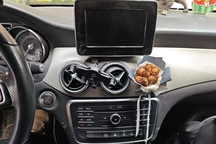 Used Mercedes-Benz CLA 2015 CLA 200 Audio And AC Panel