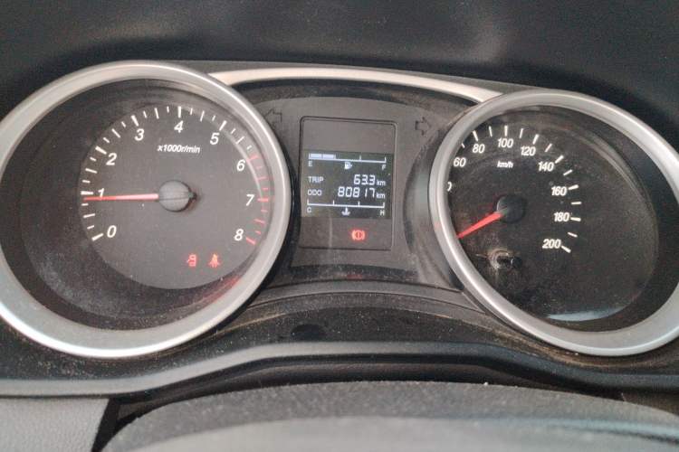 Used Wuling Hongguang S3 2018 1.5L Manual Standard Version China V Standard Odometer Close Up