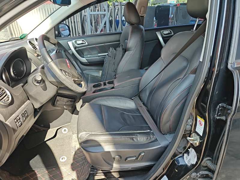 Used Haval H6 2013 Upgraded Model 2.4L Automatic Two-Wheel Drive Prestige Version — 14