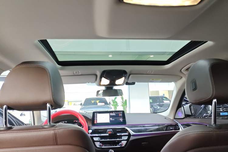 Used BMW 5 Series 2021 Updated Version 525Li Luxury Package Headliner