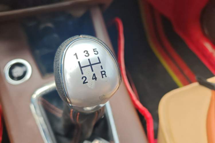 Used FORTHING Joyear X5 2016 1.6L Manual Luxury Model Gear Lever