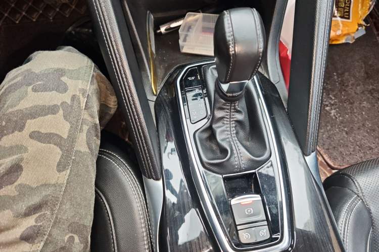 Used Renault Koleos 2017 2.5L Four-Wheel Drive Ultimate Edition