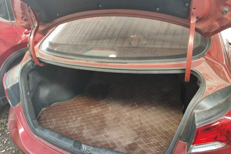 Used Hyundai Elantra (5th Generation / Langdong) 2015 1.6L Automatic Leading Model Trunk