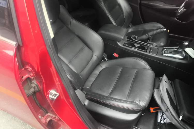 Used Mazda Atenza 2015 2.5L Blue Sky Sport Edition
