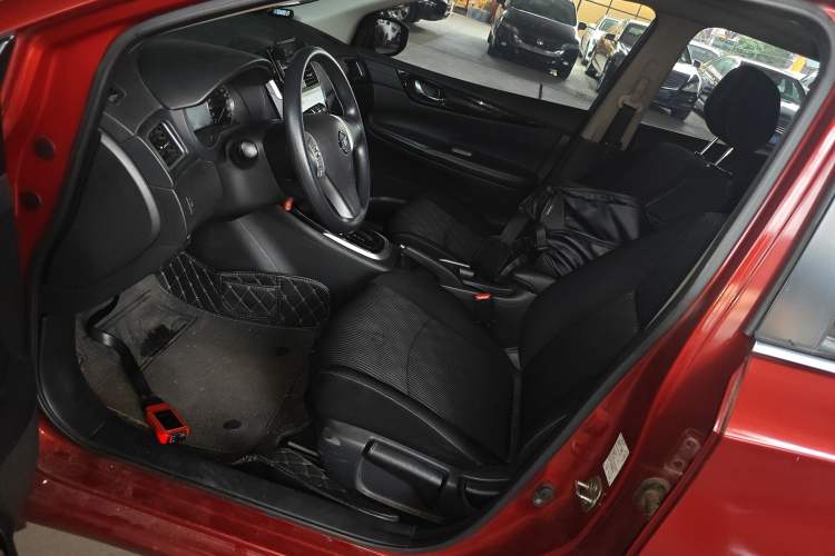 Used Nissan Tiida 2016 1.6L CVT Cool Dynamic Edition Left Front Seat